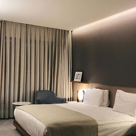 The Tomar Hospitality Hotel New Delhi Exterior photo