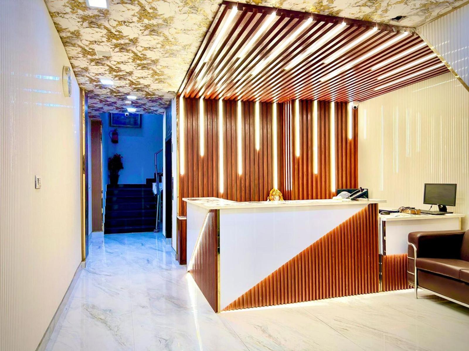 The Tomar Hospitality Hotel New Delhi Exterior photo